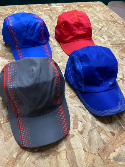 GORRA DE MICROFIBRA DEPORTIVA ADULTO
