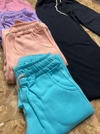 JOGGIN FRIZADO DE NIÑA
