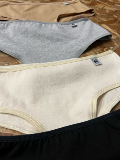 CULOTTE VEDETINA LISA "NALA"